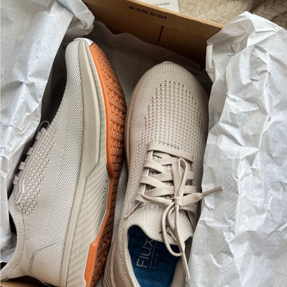 Flux adapt runner shoes Women’s size 8